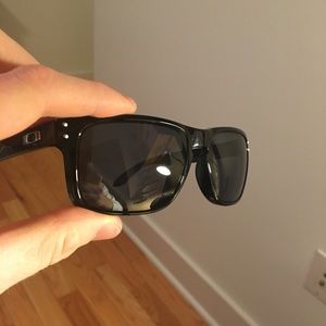 OAKLEY Holbrook Black Sunglasses (Never worn)